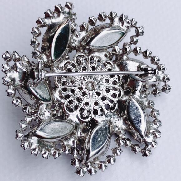 Vintage 1950s Rhinestone Brooch Prong Set Glass Domed Floral Mid Century Pin - Picture 8 of 10